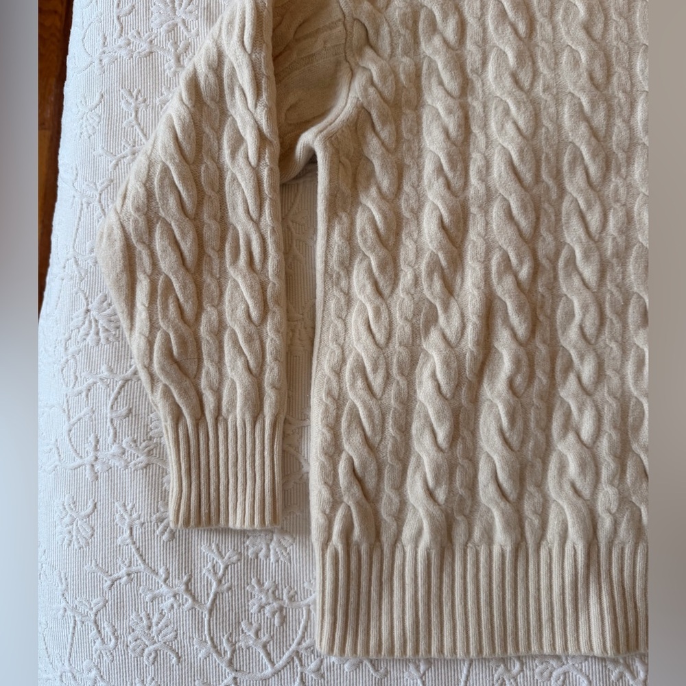 Aritzia Babaton Stargaze Cable Knit Turtleneck Sweater - Picture 4 of 13